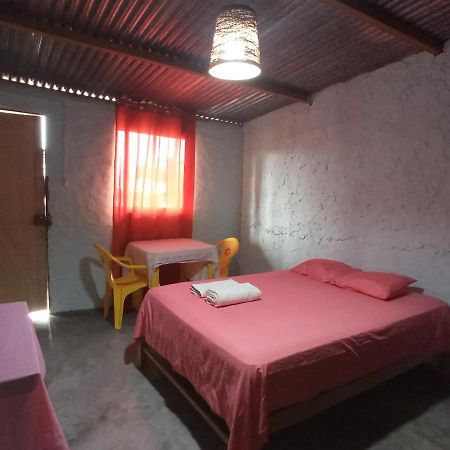 Casa Canaima Beach Hotel Соритос Екстериор снимка
